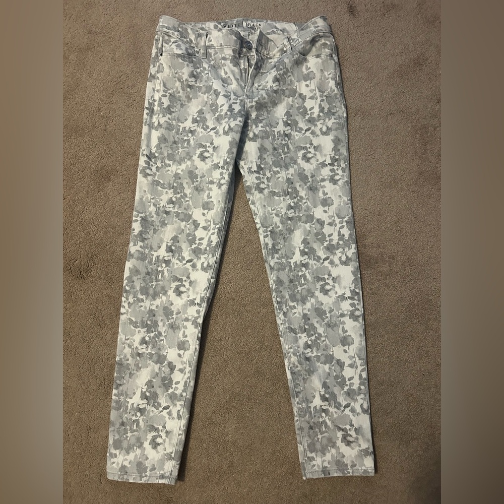 White House Black Market Floral Gray Pants